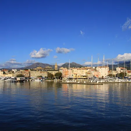 Διαμέρισμα Pont De Bateau- Meerblick Mit Privatem Pool By Interhome